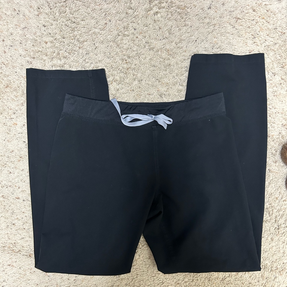 Figs Livingston™ Basic Scrub Pants - Black MT